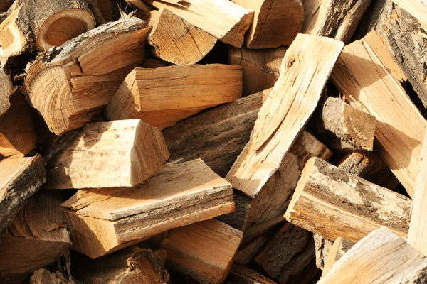 5 Quick Ways to Dry Out Firewood