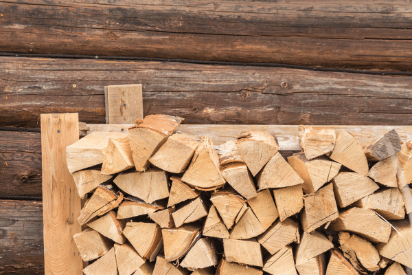 Storing wood online outside